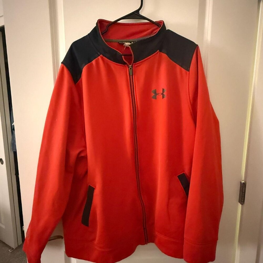🔥 Under Armour Red & Black Zip-Up Jacket 🖤